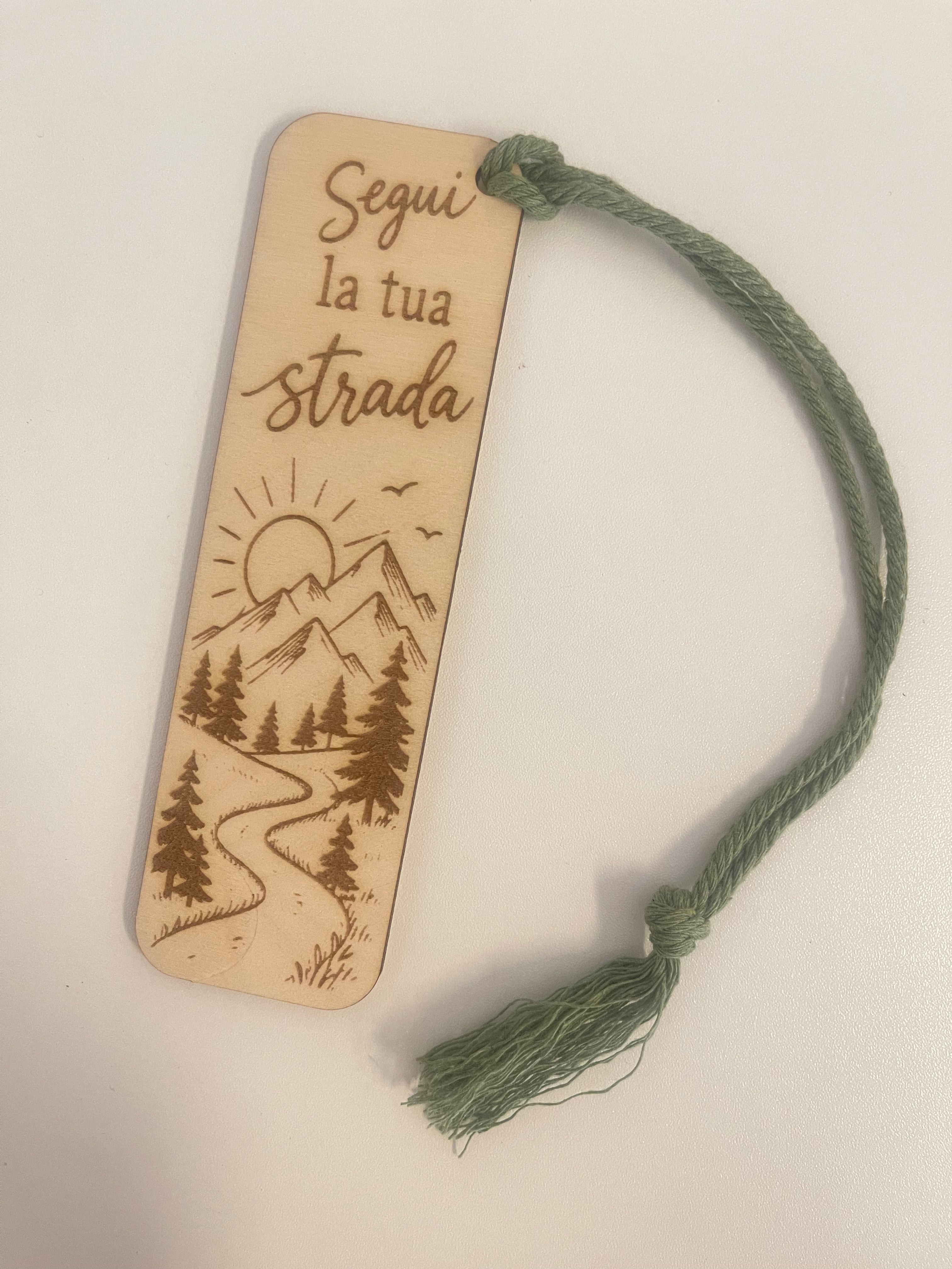 Segnalibri in Legno Incisi – Frasi e Illustrazioni