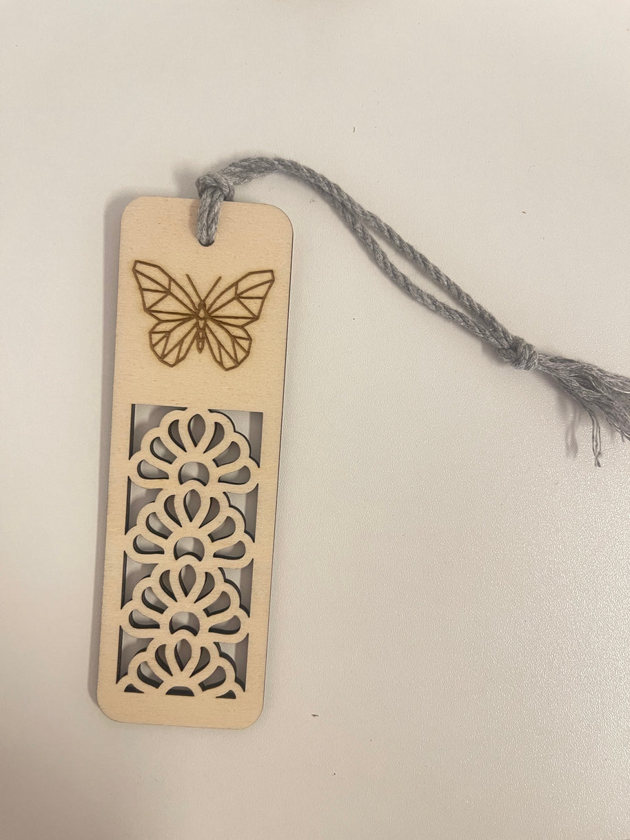 Segnalibri in Legno Intagliati al Laser – Collezione Minimal