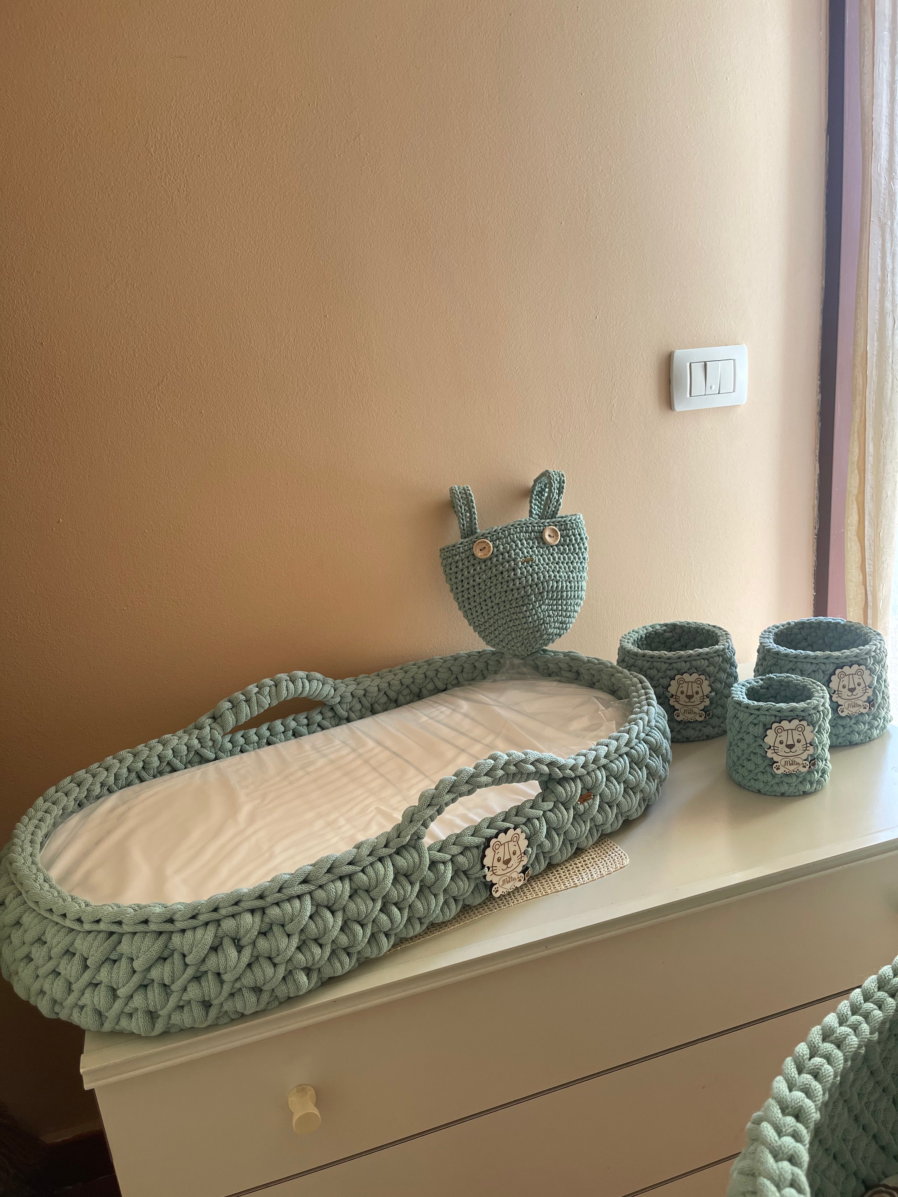 Baby Moses Basket Changing Table